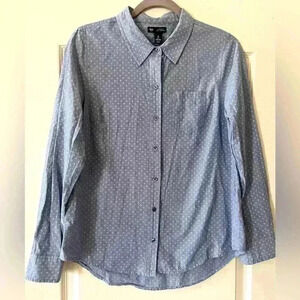 EUC GAP Boyfriend Fit Light Denim Color Button Down Shirt Women’s small